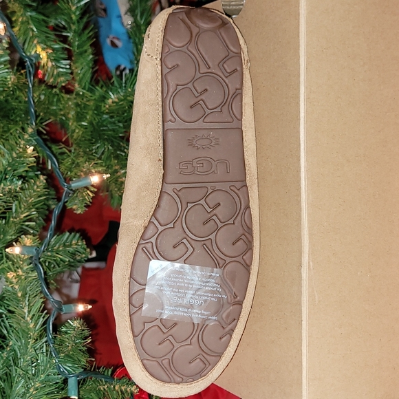 UGG Dakota Moccasins in Chestnut - Picture 3 of 6